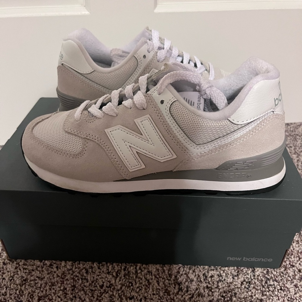 New balance 574 core. Worn once